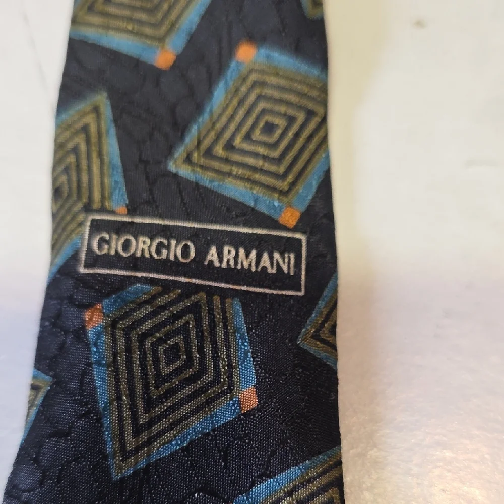 Giorgio‎ Armani Black Blue Gold Diamond Pattern Tie 100% Silk Made In Italy